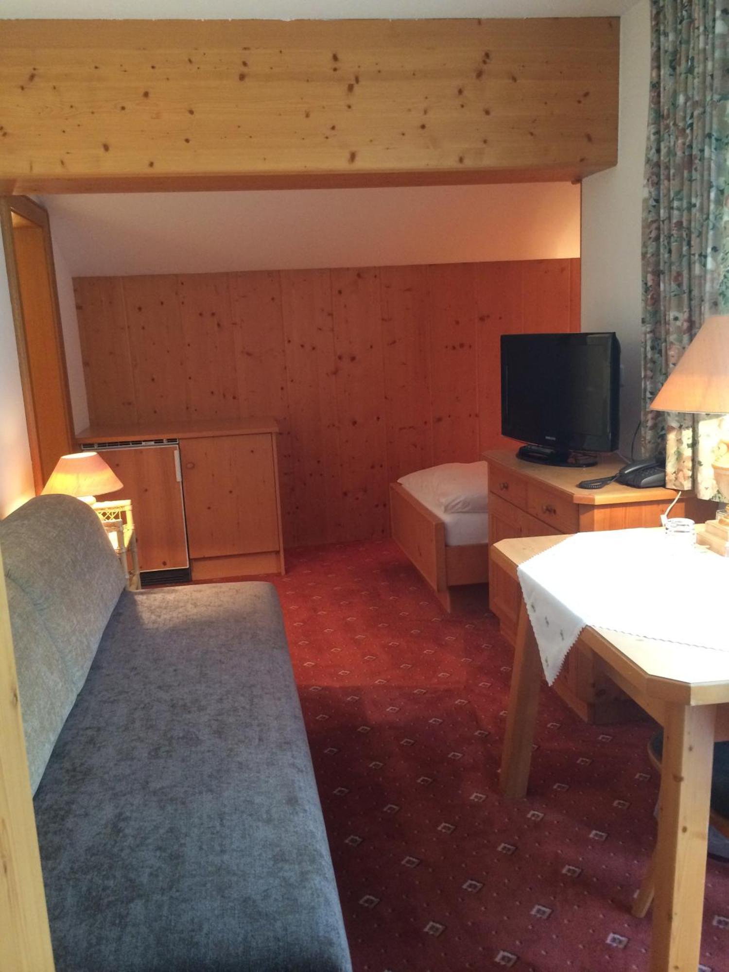 Hotel Garni Senn Sankt Anton am Arlberg Room photo